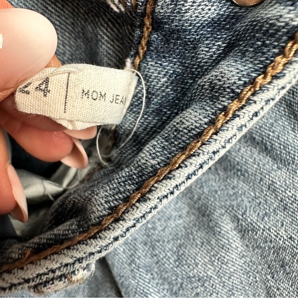 PacSun High Rise Mom Jeans - Picture 3 of 6